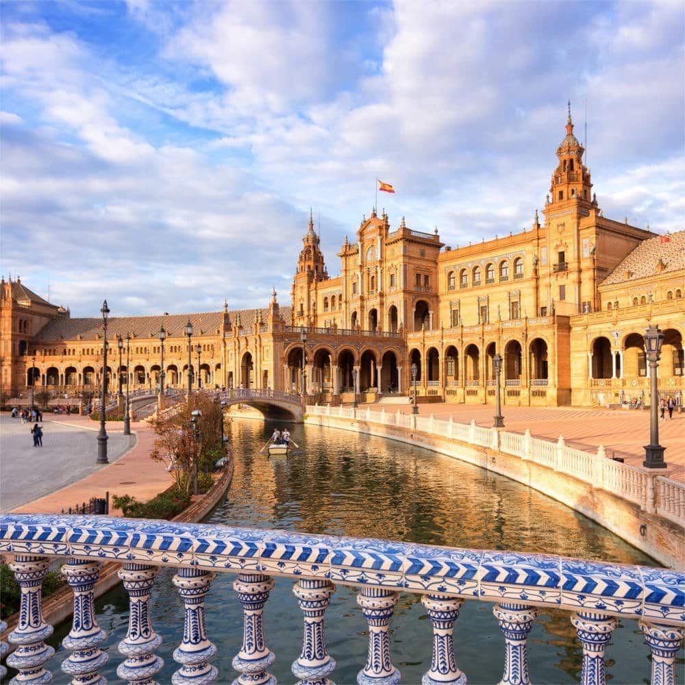 Plaza de Espana (Spain square) in Seville, Andalusia | En ...