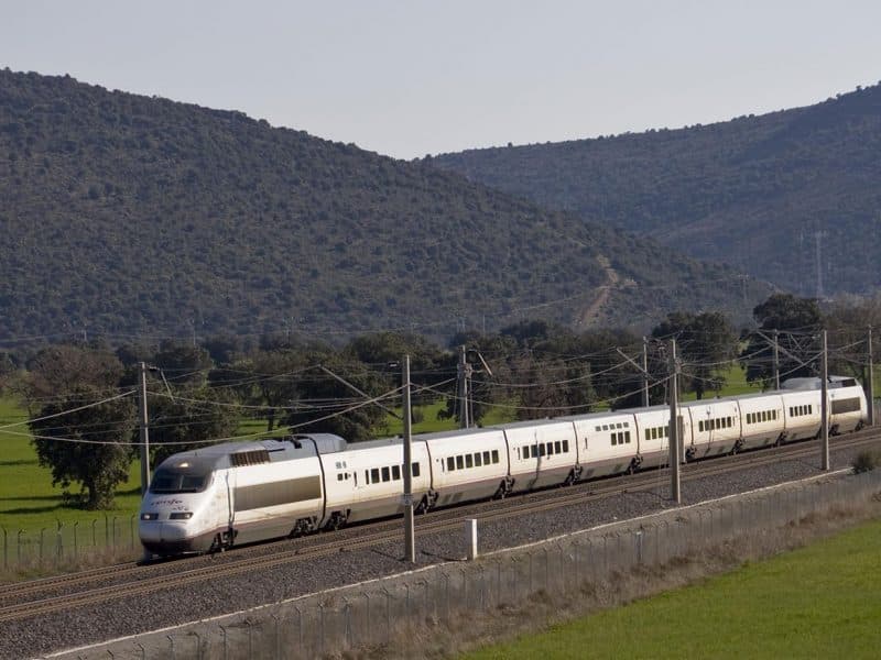 AVE Madrid-Sevilla /Renfe