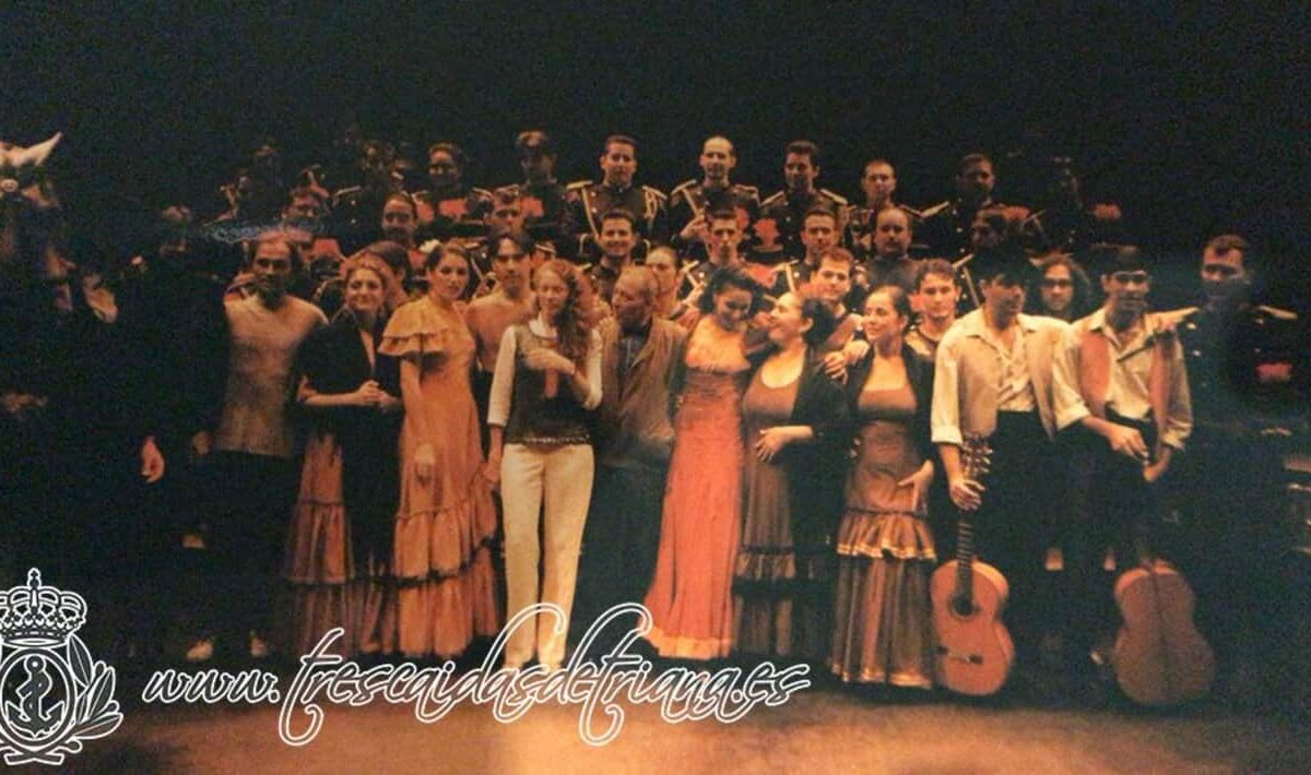 Miembros de la Banda musical de Las Tres Caídas de Triana junto a la compañía de Salvador Távora representaron Carmen el 12S / Las Tres Caídas