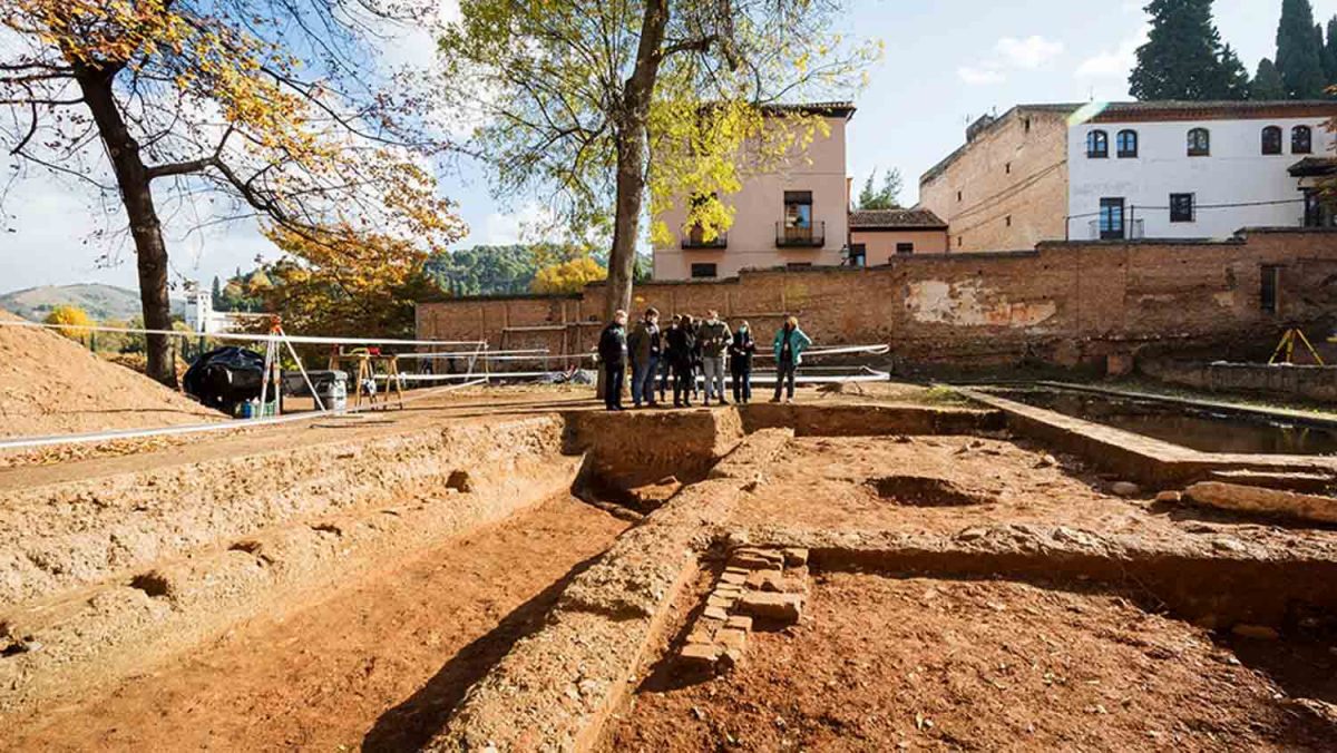 Estructura descubierta en el jardín de la Alamedilla de la Alhambra