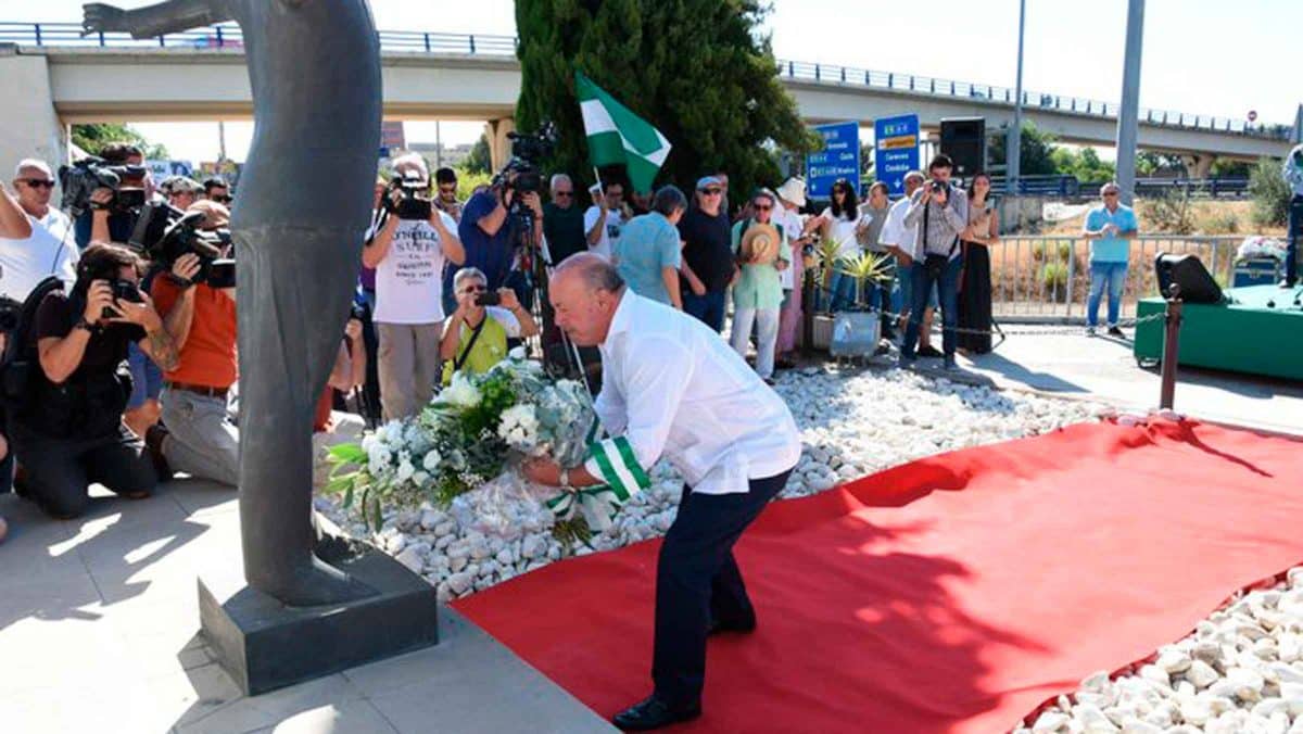 Imagen de la ofrenda floral a Blas Infante en años anteriores / EA