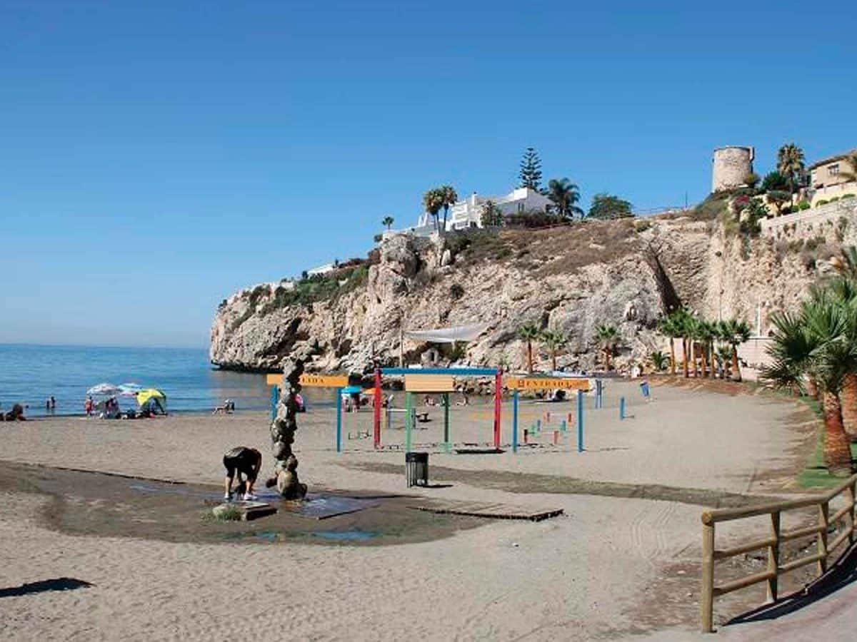 Imagen de una playa de Málaga / EA