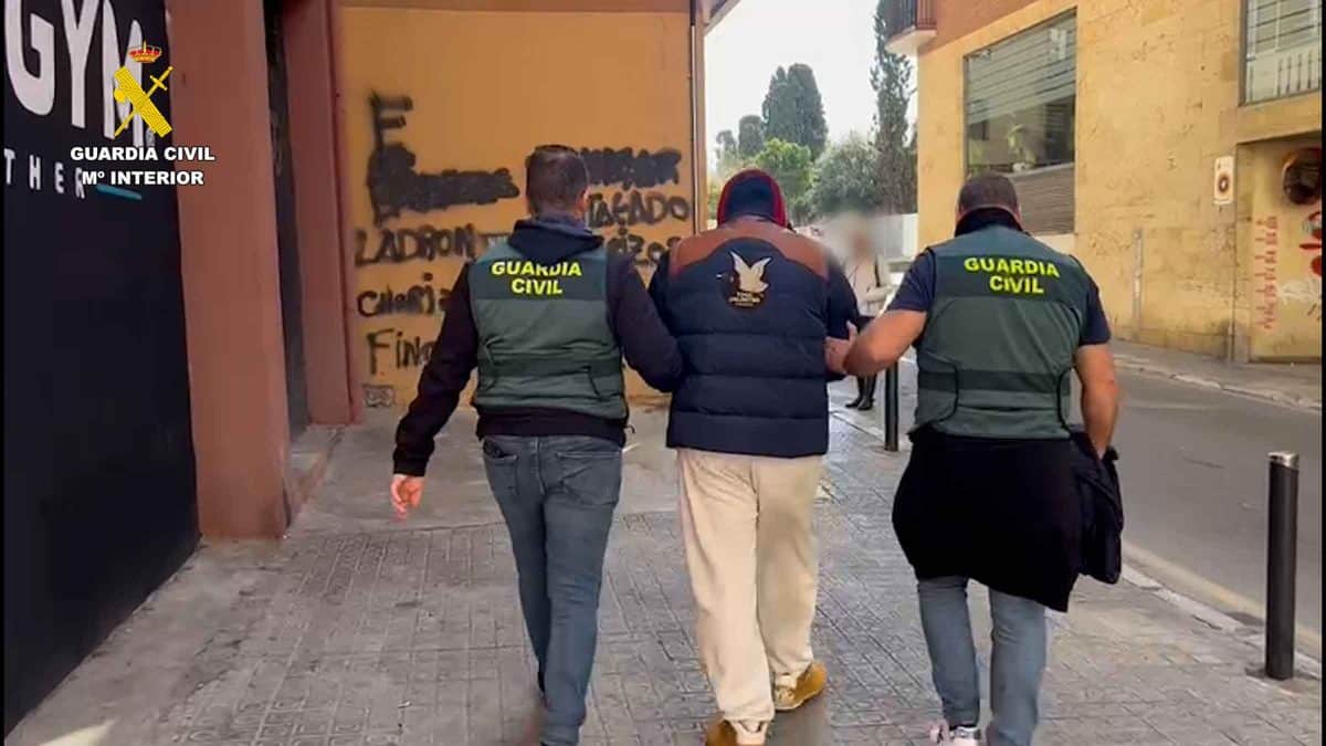 Detenido un estafador por la Guardia Civil de Almería