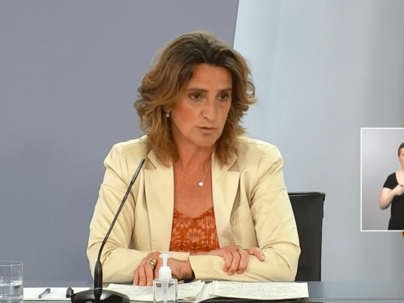 Teresa Ribera, frente a las cámaras