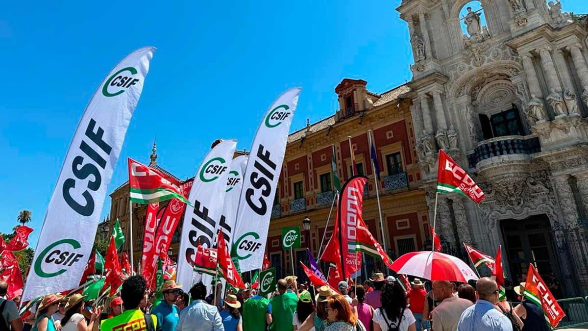 Imagen de esta manifestación frente al Palacio San Telmo de Sevilla