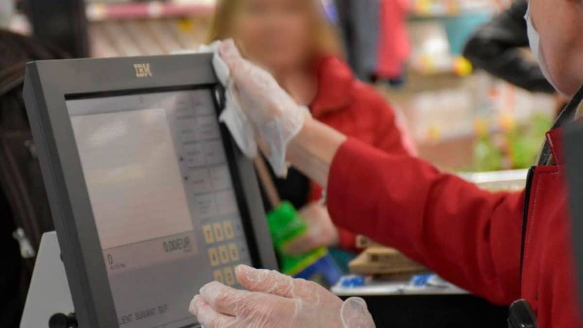 Los precios de los alimentos han descendido en más de un punto porcentual con respecto a mayo