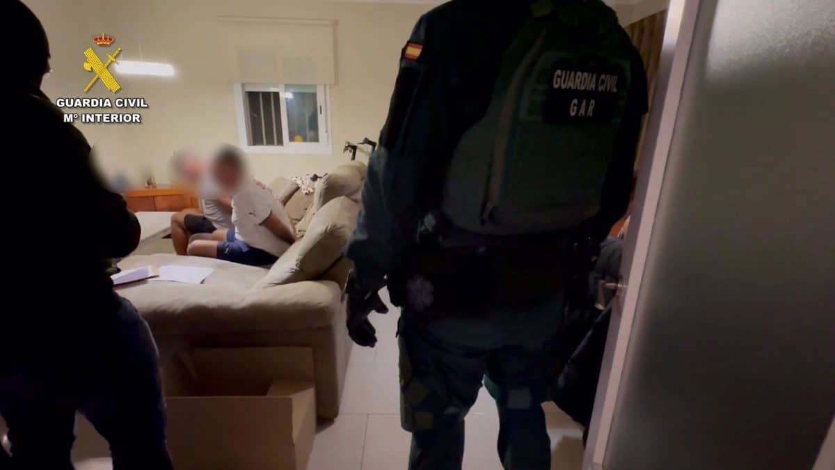 Imagen aportada por la Guardia Civil de esta operación