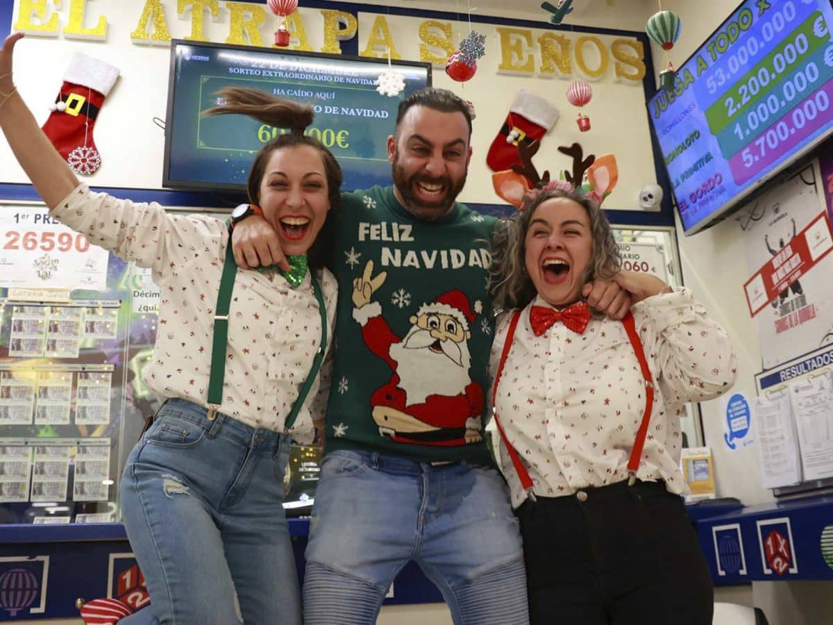 Alcampo celebra que el 'Gordo' de la Lotería de Navidad