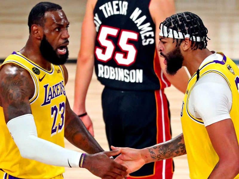 LeBron James y Anthony Davis, estrellas de los Lakers / RTVE