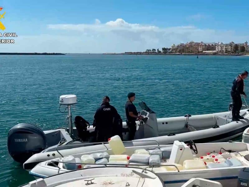 Embarcaciones de apoyo al narcotráfico intervenidas en Isla Cristina. Guardia Civil