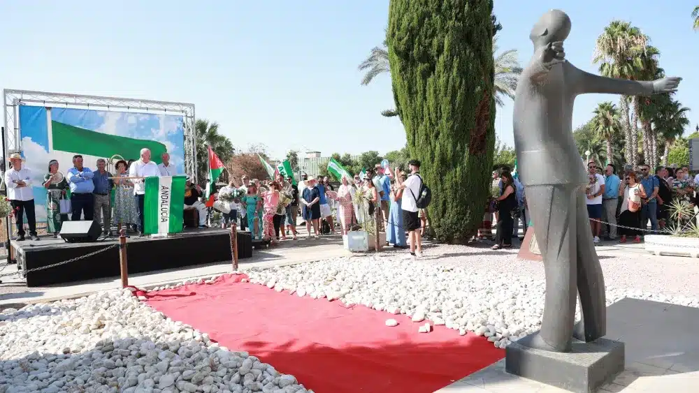 El presidente de la Fundación Blas Infante, Javier Delmás Infante, interviene durante el acto de conmemoración del aniversario del fusilamiento. A 10 de agosto de 2024, en Sevilla (Andalucía, España). (Foto de archivo). - Rocío Ruz - Europa Press