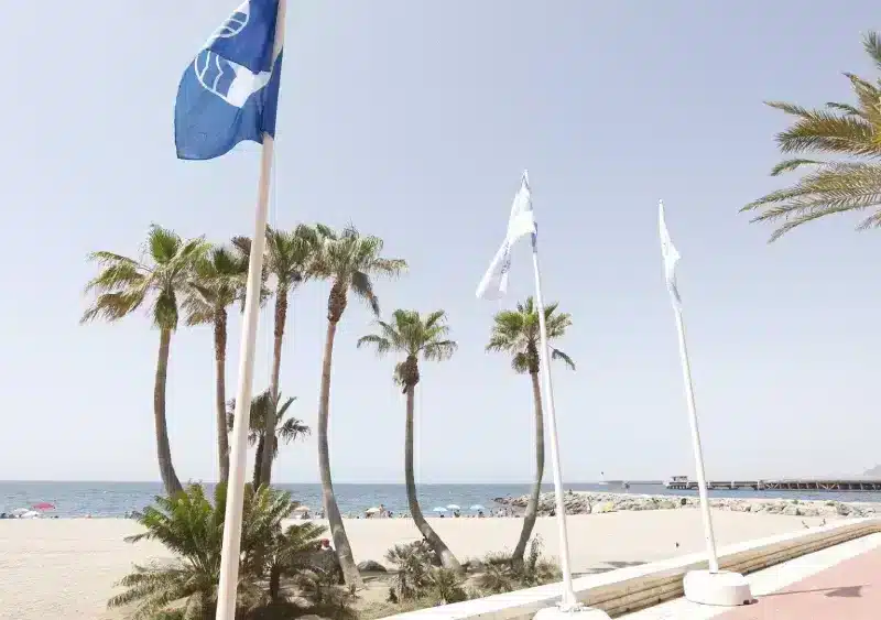 Archivo - Imagen de archivo de la playa de El Zapillo de Almería - ALMERÍA - Archivo