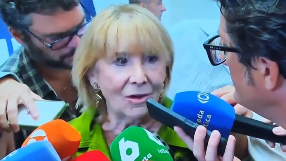 Esperanza Aguirre durante las declaraciones en las que se burla del acento andaluz de la ministra María Jesús Montero