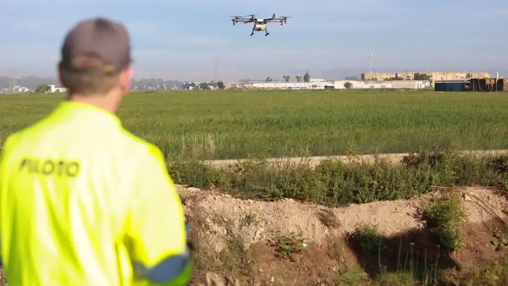 Tareas contra los mosquitos mediante drones. - ROCÍO RUZ/EUEROPA PRESS