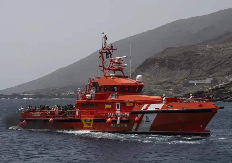 Salvamento Marítimo durante una intervención de rescate. - Antonio Sempere - Europa Press