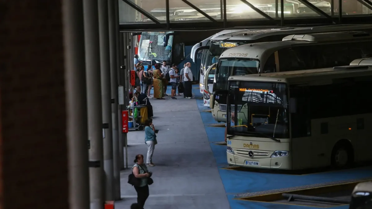 Archivo - Estación de autobuses de Plaza de Armas en Sevilla. - JUNTA DE ANDALUCÍA - Archivo